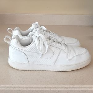 NIKE COURT BOROUGH LOW CASUAL SZ. 10.5